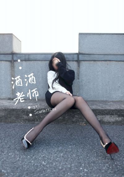 森林里的熊先生冬眠中_4K在线手机播放